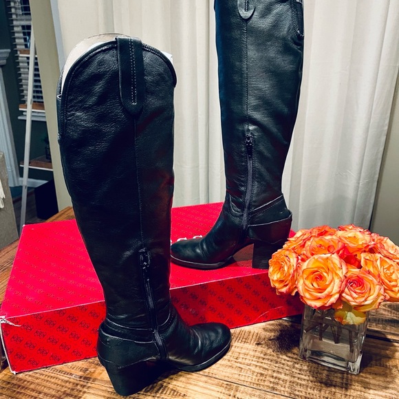 Guess Tabard Black Leather Tall Heeled Boots - Picture 10 of 13